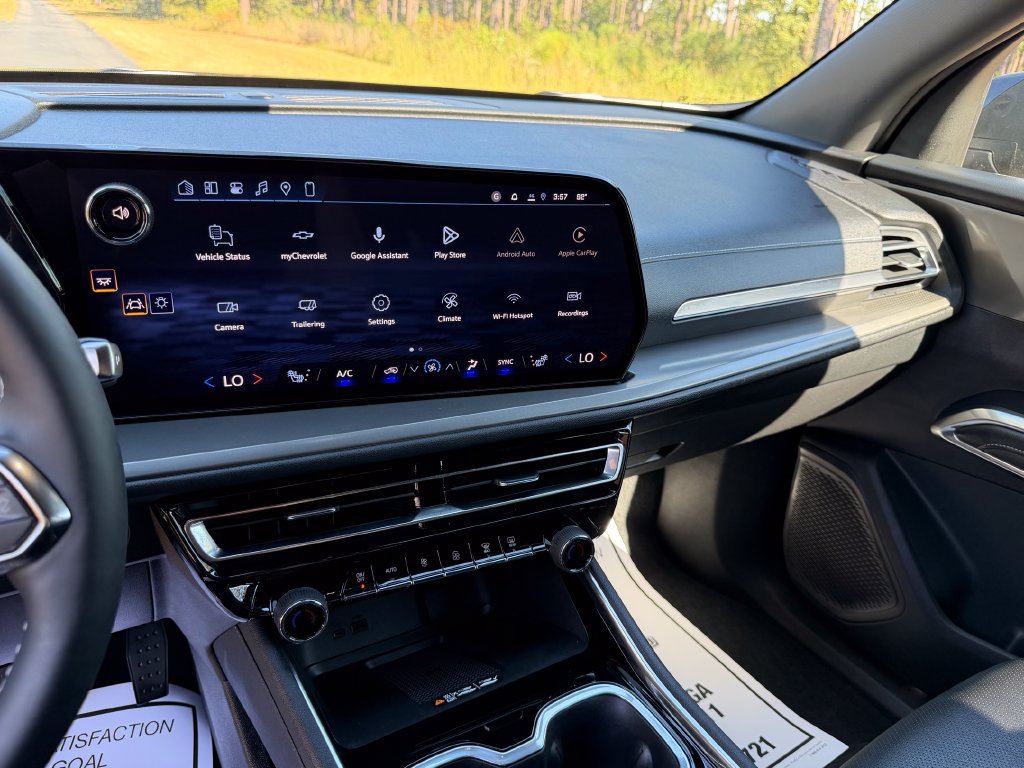 2027 Chevrolet Traverse LT - Photo 14