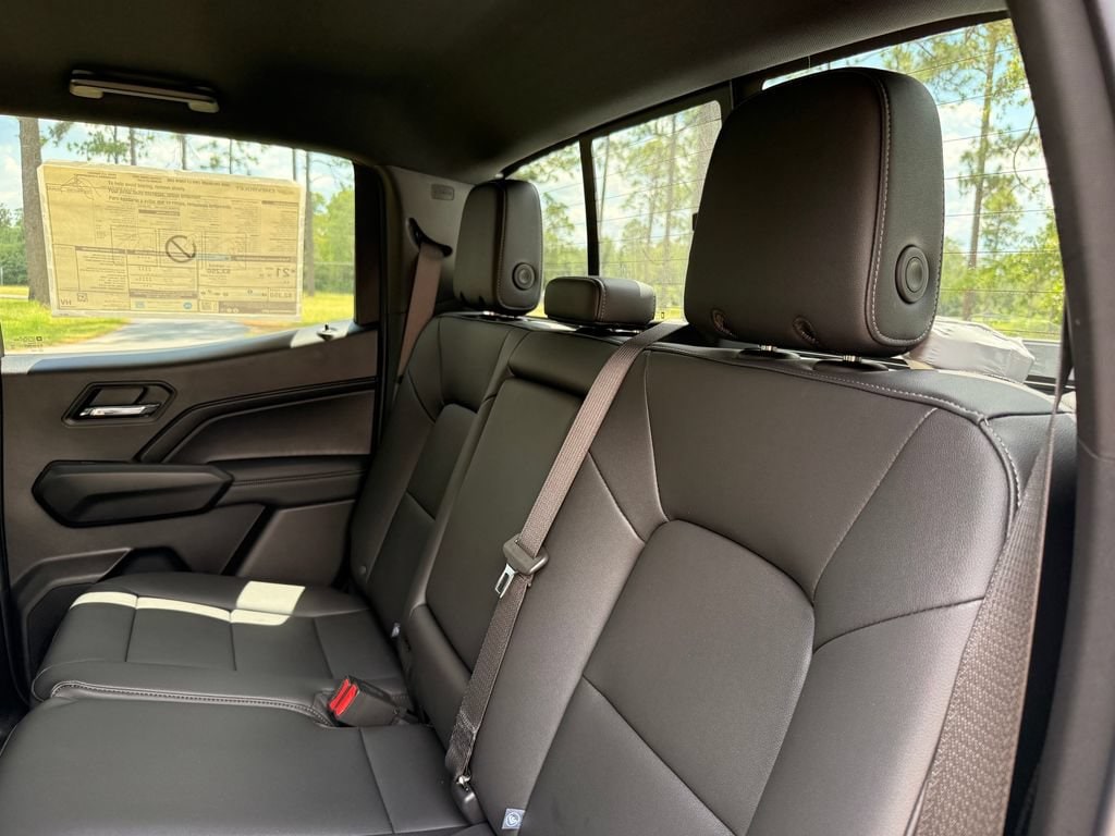 2026 Chevrolet Colorado LT - Photo 27