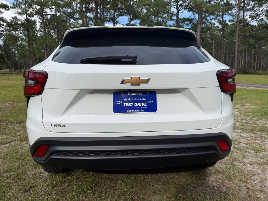 New 2026 Chevrolet Trax LS SUV