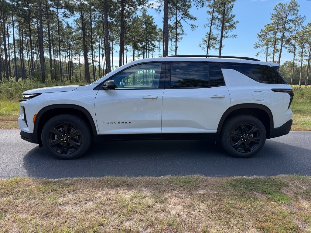 New 2027 Chevrolet Traverse LT SUV