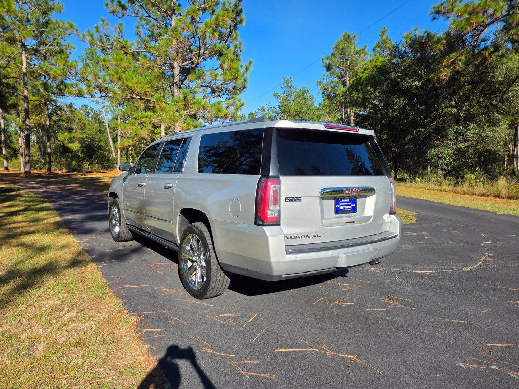 Used 2019 GMC Yukon XL Denali SUV
