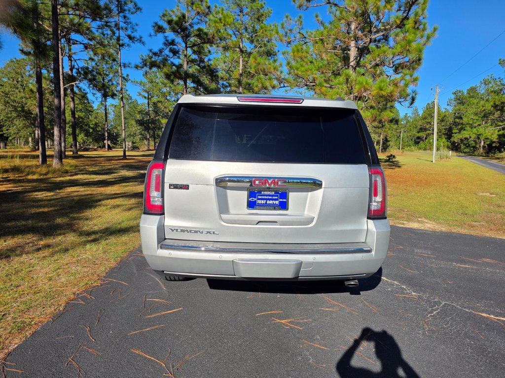 Used 2019 GMC Yukon XL Denali SUV