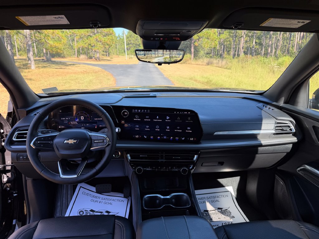 2027 Chevrolet Traverse LT - Photo 13