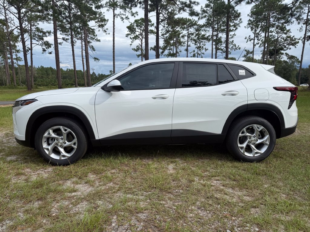 New 2026 Chevrolet Trax LS SUV