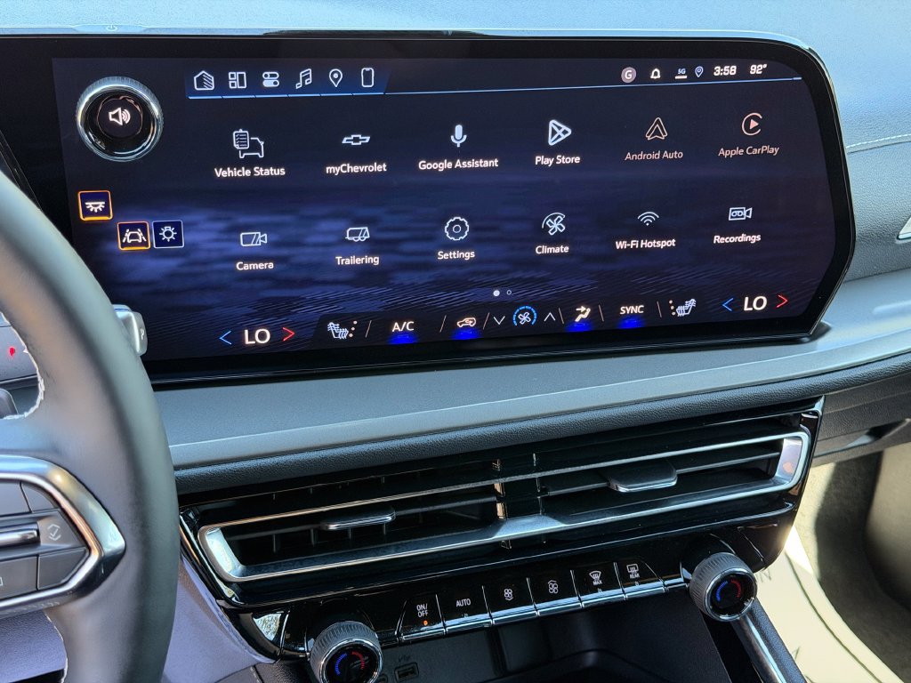 2027 Chevrolet Traverse LT - Photo 15