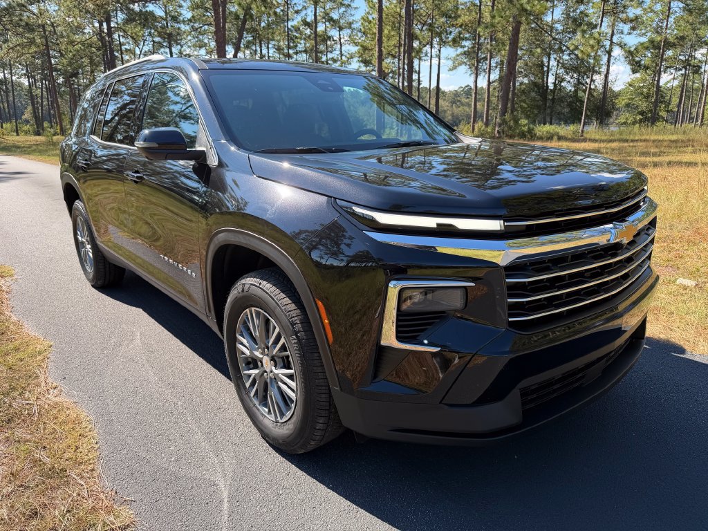 2027 Chevrolet Traverse LT - Photo 6