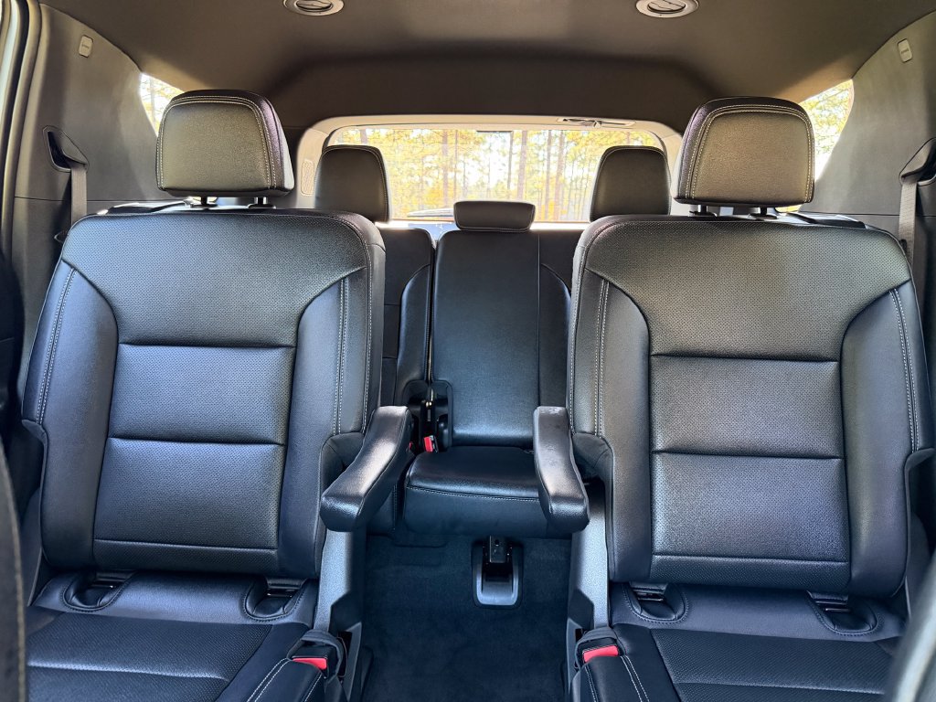 2027 Chevrolet Traverse LT - Photo 25