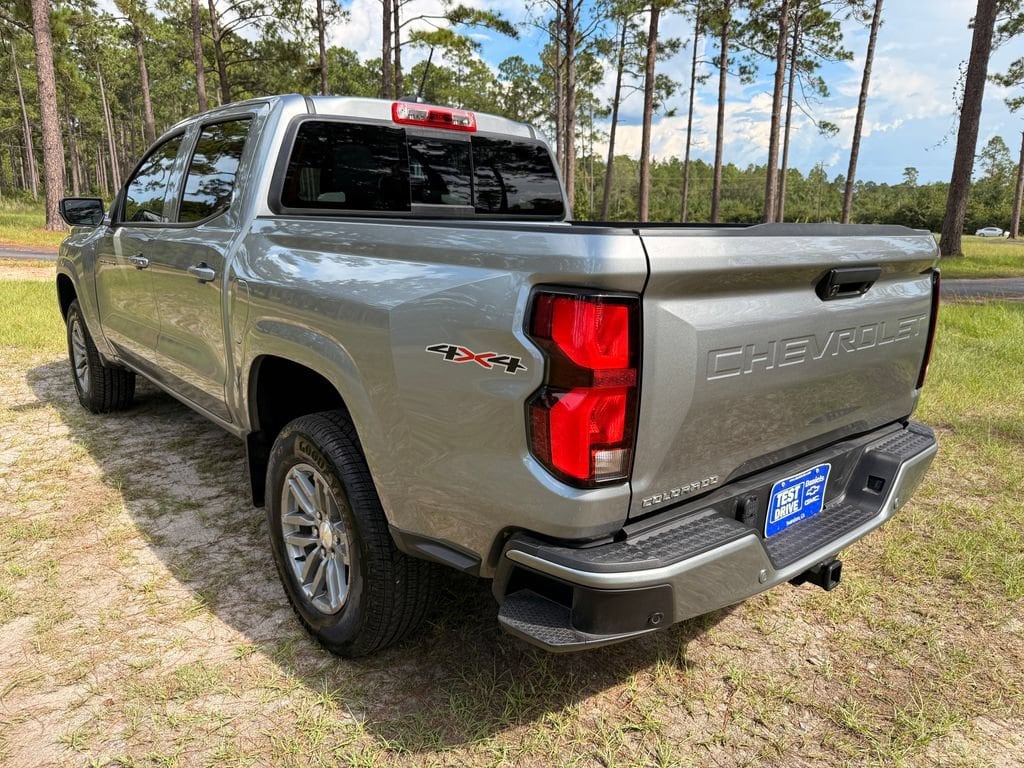 New 2025 Chevrolet Colorado WT/LT Truck