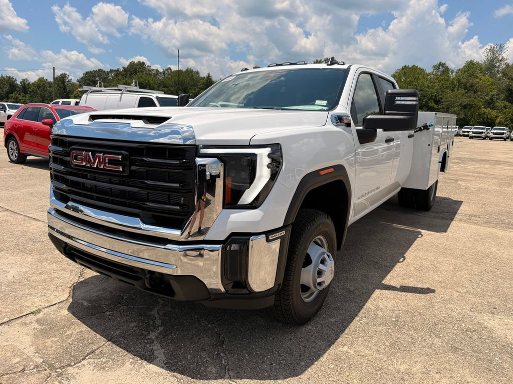 2026 GMC Sierra 3500 HD Chassis Cab Truck 