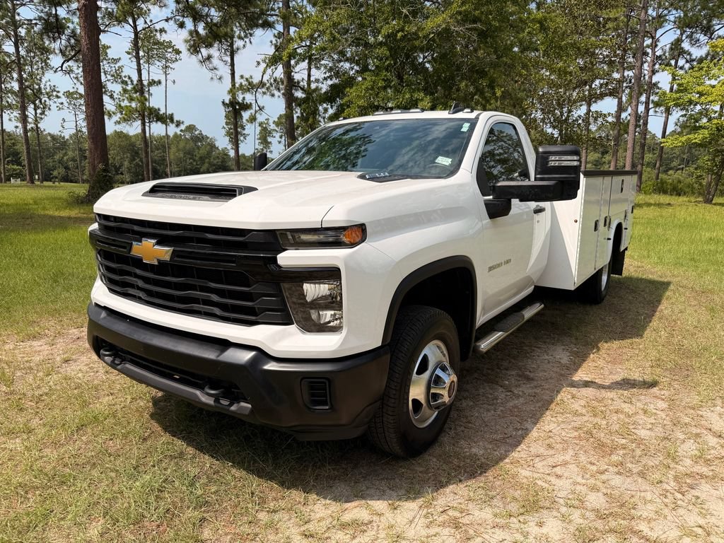 2024 Chevrolet Silverado 3500 Chassis Cab