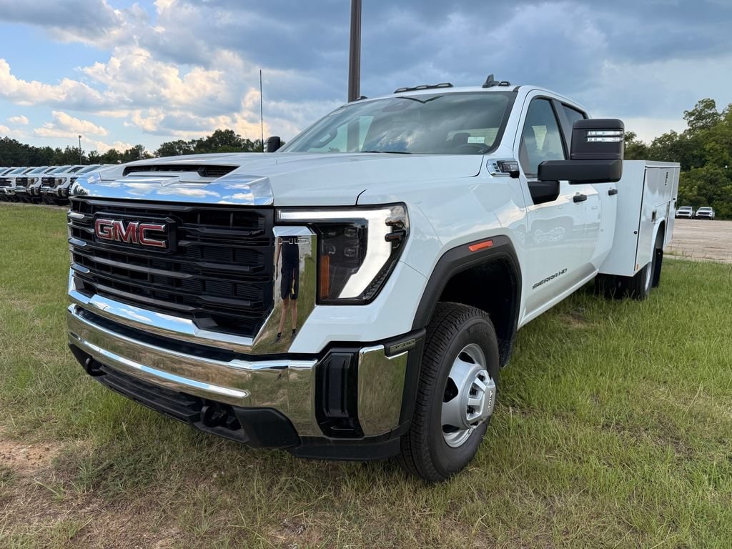 2025 GMC Sierra 3500 Chassis Cab