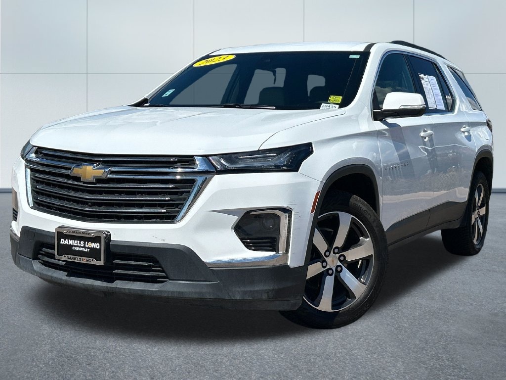 Used 2023 Chevrolet Traverse LT Leather SUV