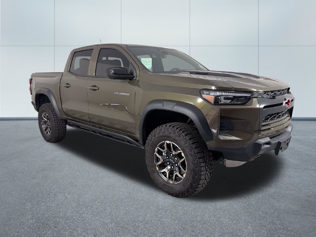 Used 2025 Chevrolet Colorado ZR2 Truck