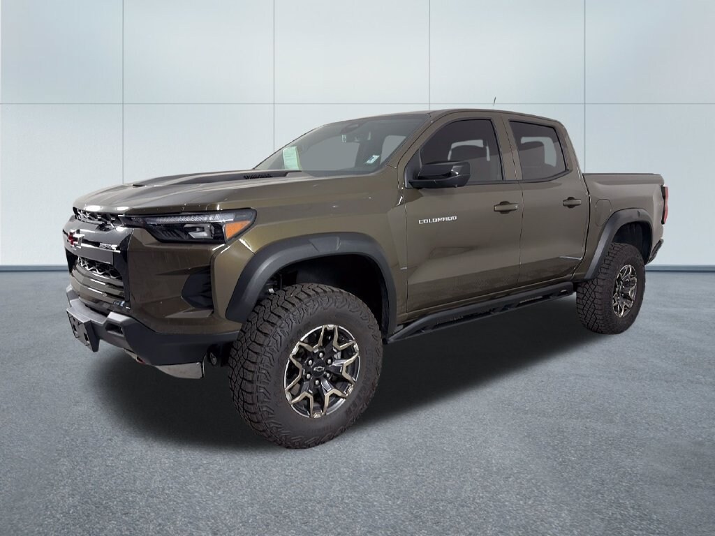 Used 2025 Chevrolet Colorado ZR2 Truck