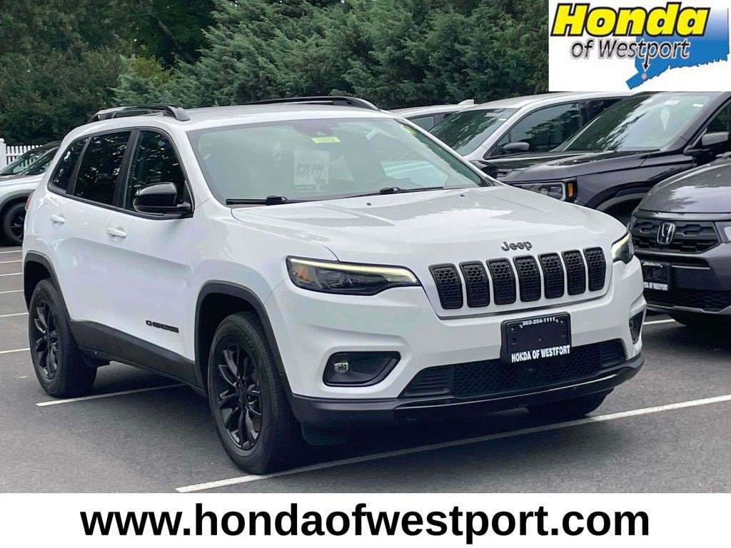 Used 2022 Jeep Cherokee Altitude SUV