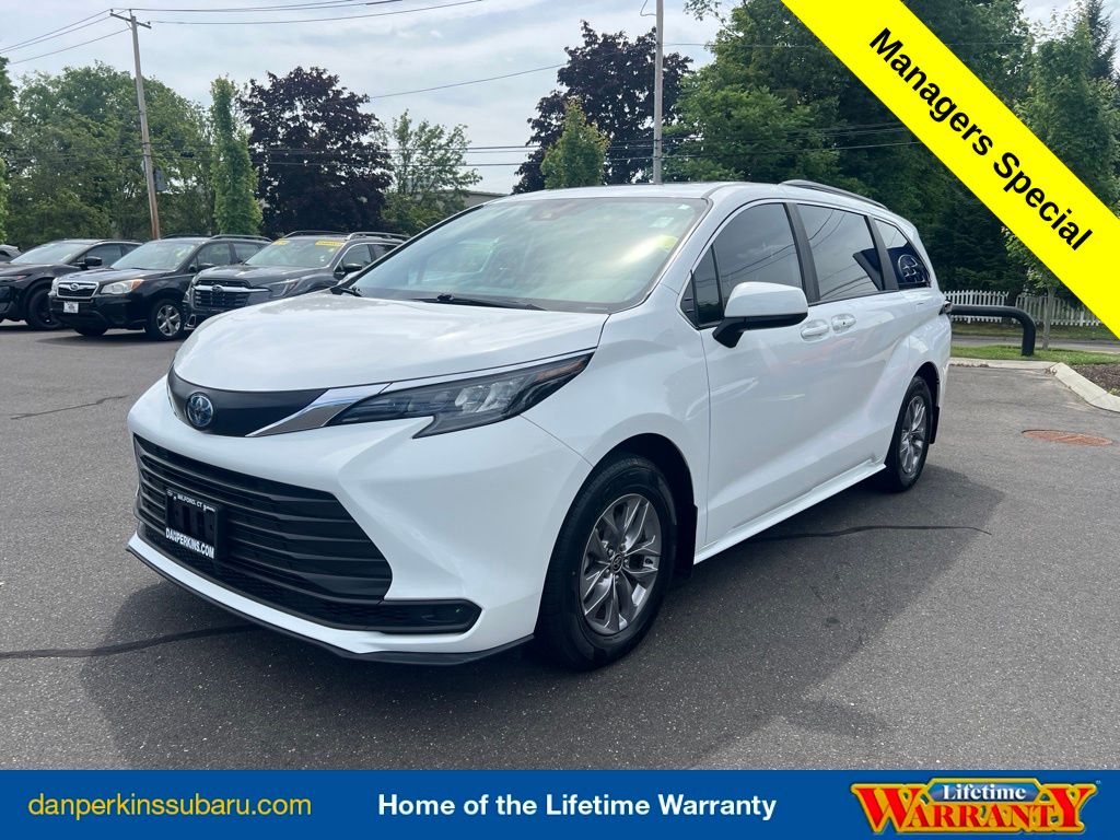 2025 Toyota Sienna