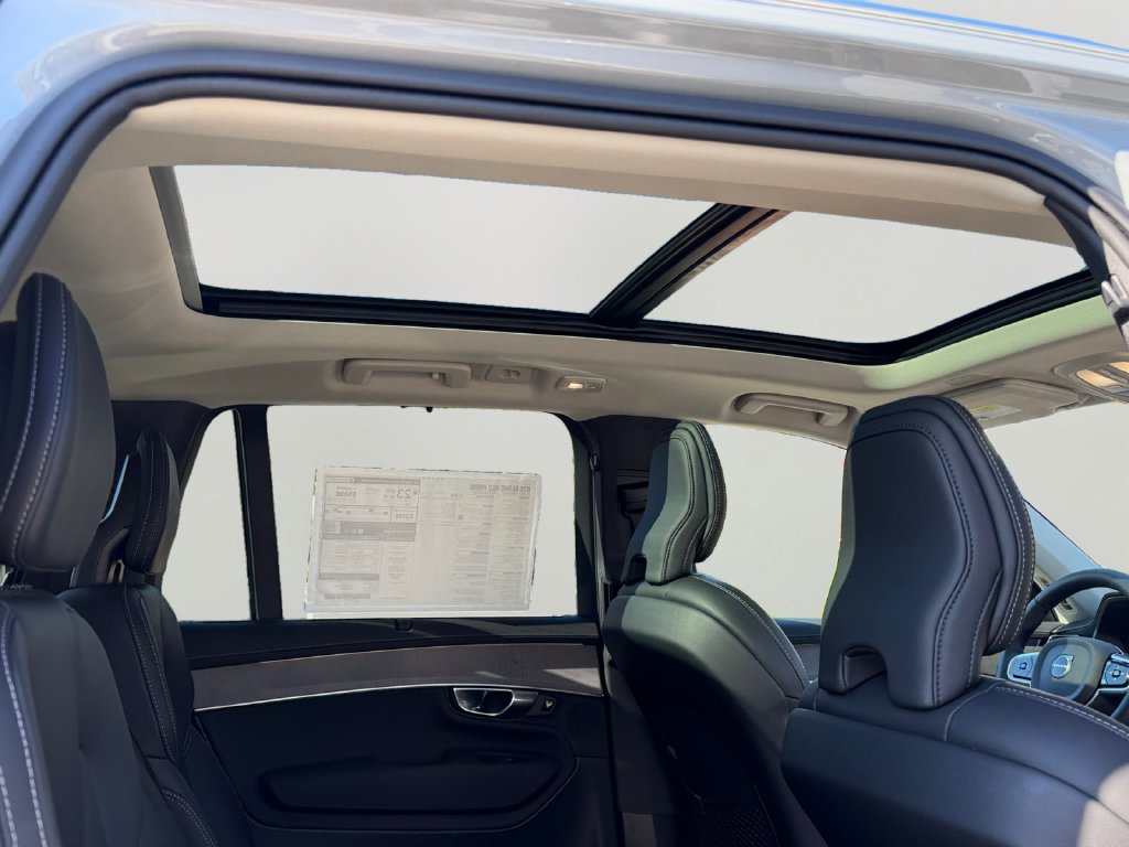 2026 Volvo XC90 Ultra - Photo 7