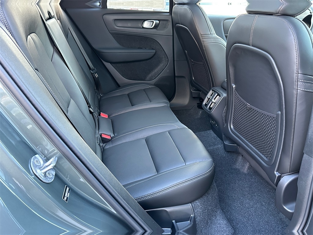2026 Volvo XC40 Ultra - Photo 7