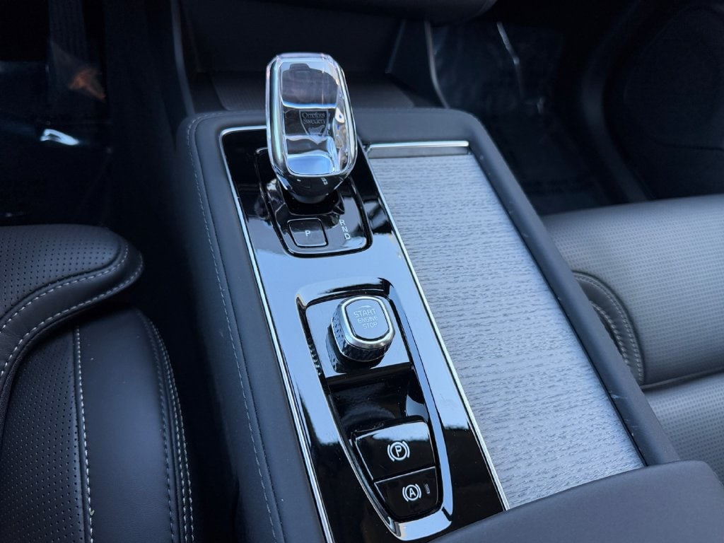 2026 Volvo XC90 Ultra - Photo 25