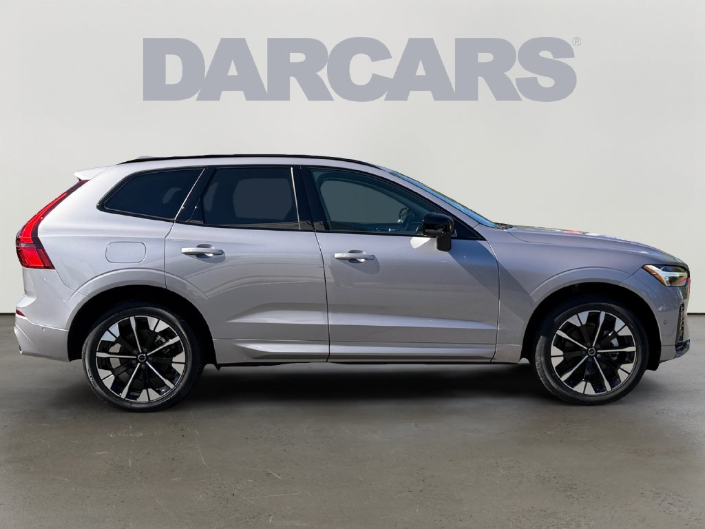 2026 Volvo XC60 Plus - Photo 6