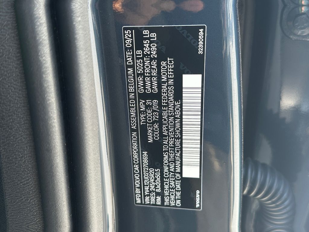 2026 Volvo XC40 Ultra Black Edition - Photo 27
