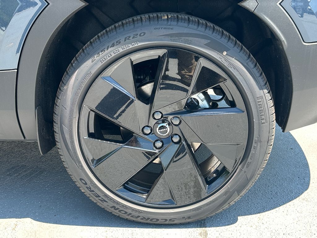 2026 Volvo XC40 Ultra Black Edition - Photo 25