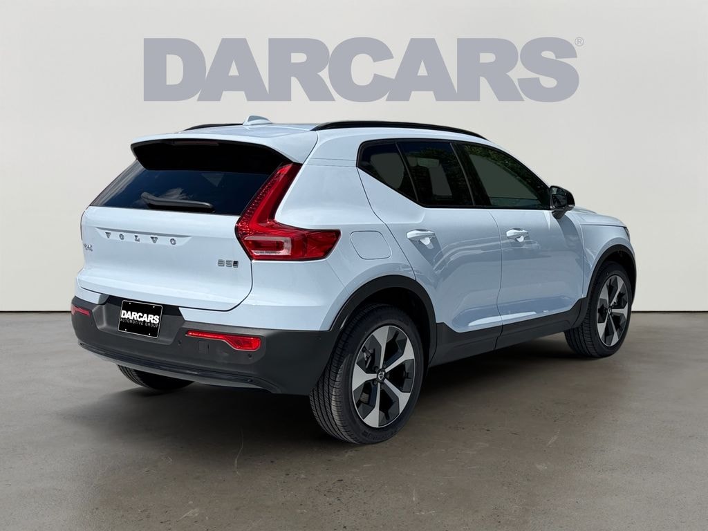 New 2026 Volvo XC40 B5 Plus SUV