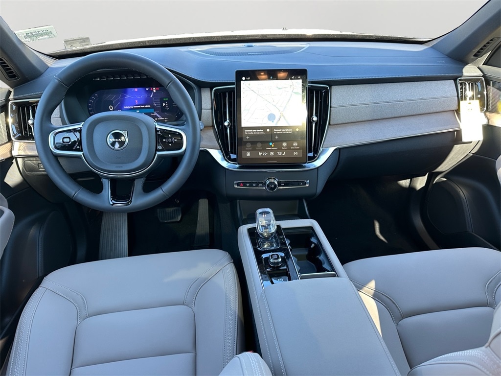 2026 Volvo XC90 Plus - Photo 11