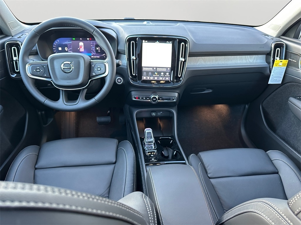 2026 Volvo XC40 Ultra - Photo 11