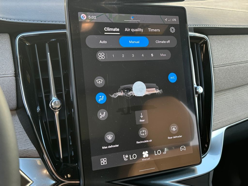 2026 Volvo XC90 Plus - Photo 20