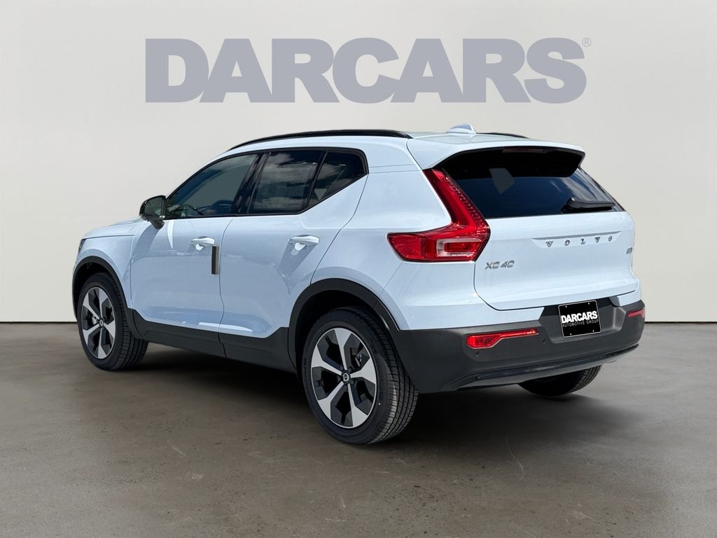 New 2026 Volvo XC40 B5 Plus SUV