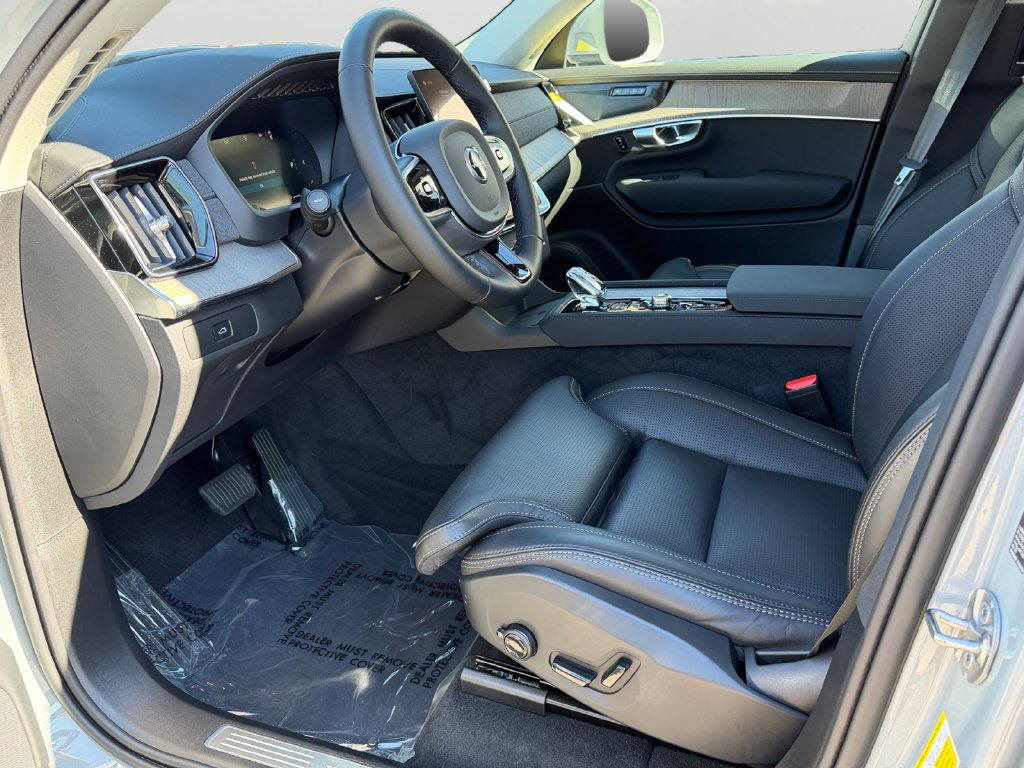 2026 Volvo XC90 Ultra - Photo 16
