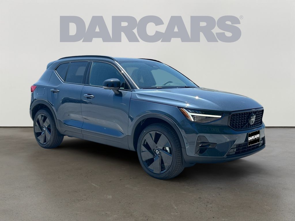 2026 Volvo XC40