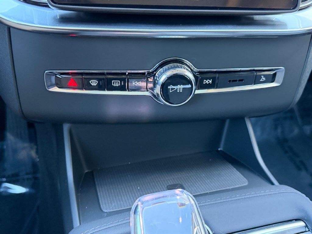 2026 Volvo XC90 Ultra - Photo 24