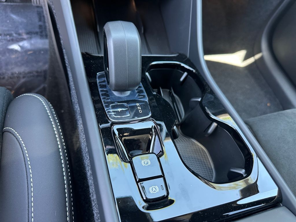 2026 Volvo XC40 Ultra Black Edition - Photo 23