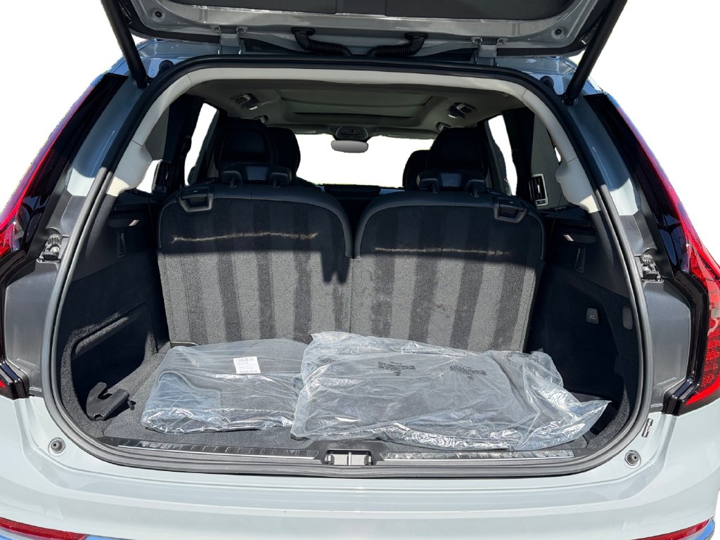 2026 Volvo XC90 Ultra - Photo 11