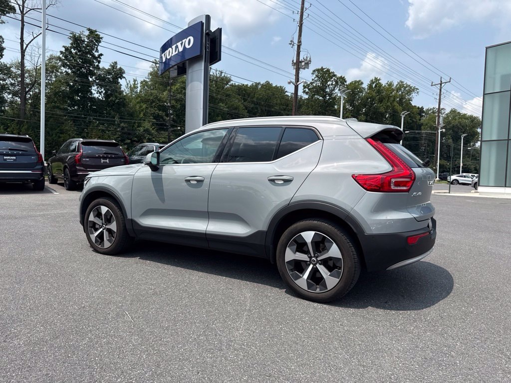 Used 2024 Volvo XC40 B5 Plus Bright Theme SUV