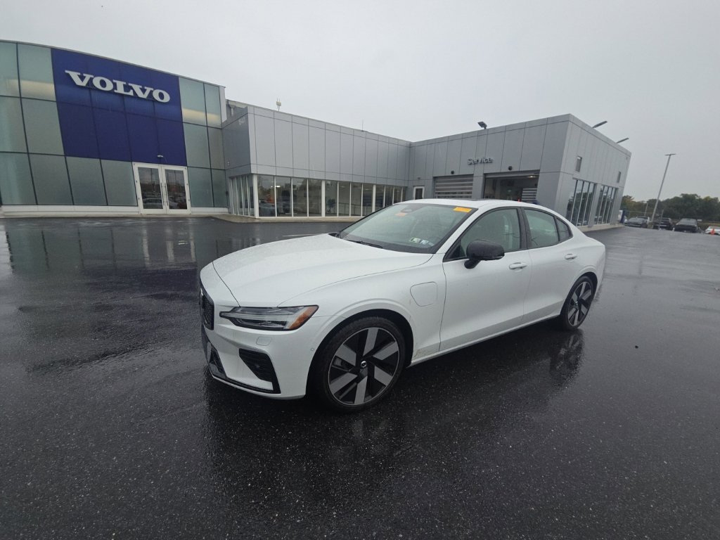 Used 2024 Volvo S60 Recharge Plug-In Hybrid Ultimate Sedan