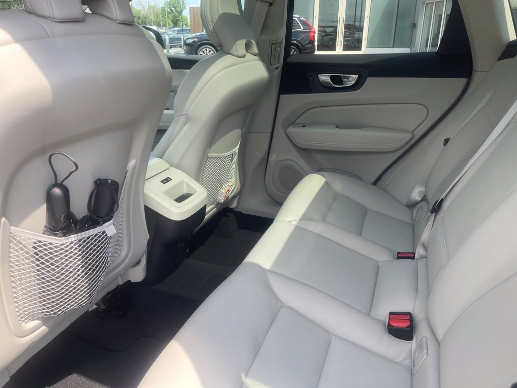 Certified 2024 Volvo XC60 B5 Plus Dark Theme SUV
