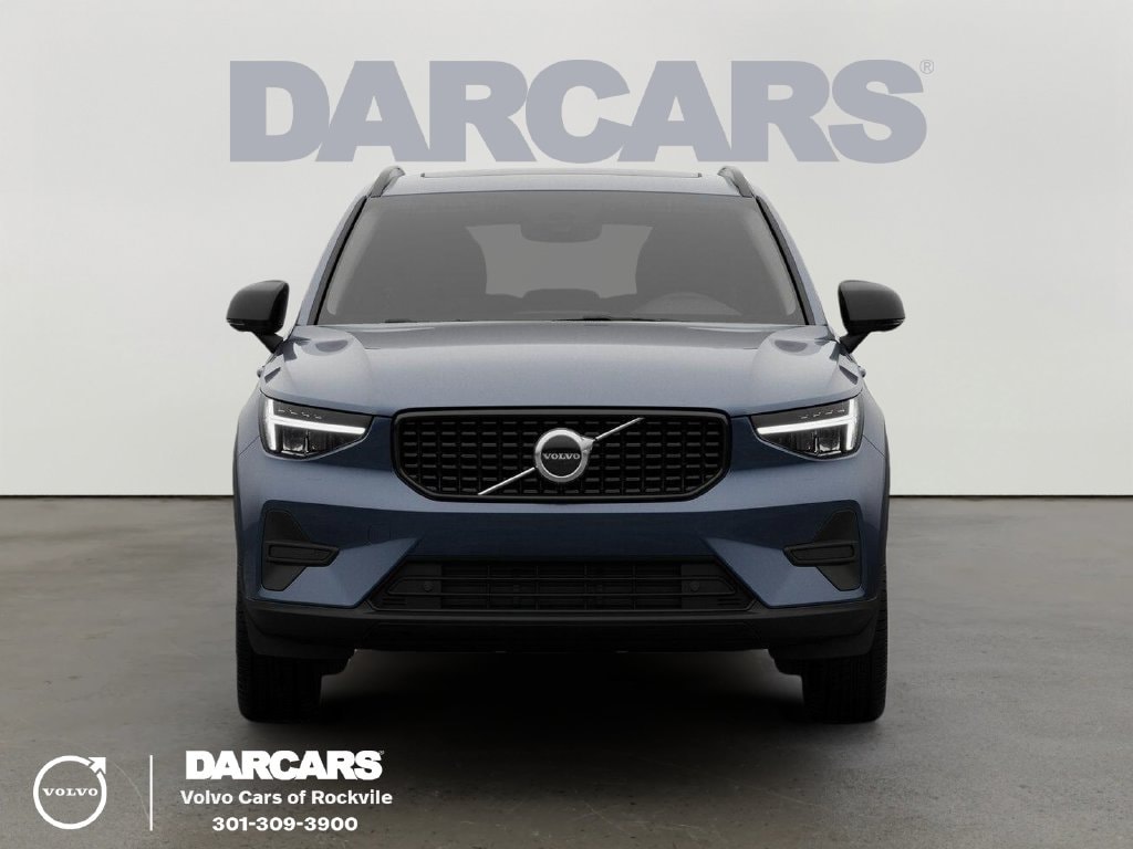 2026 Volvo XC40 Core