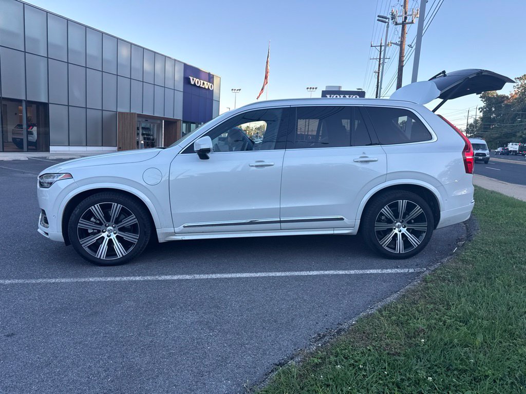 Certified 2025 Volvo XC90 Plug-In Hybrid T8 Ultra SUV