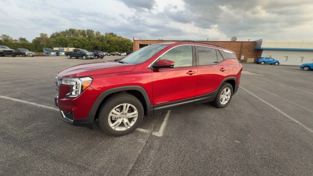 Used 2023 GMC Terrain SLE SUV