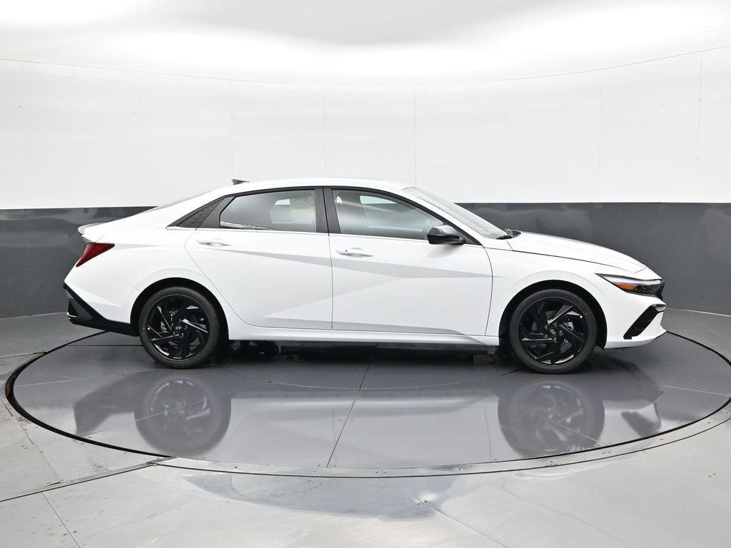 New 2026 Hyundai Elantra SEL Sport Sedan