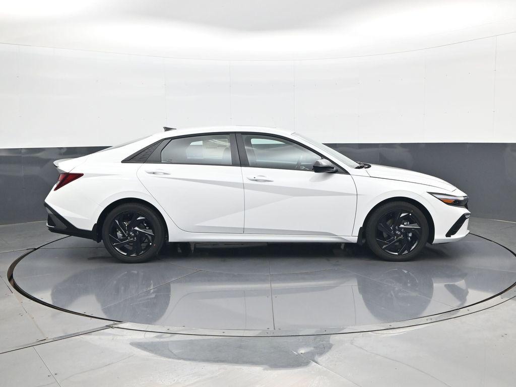 New 2026 Hyundai Elantra SEL Sport Sedan