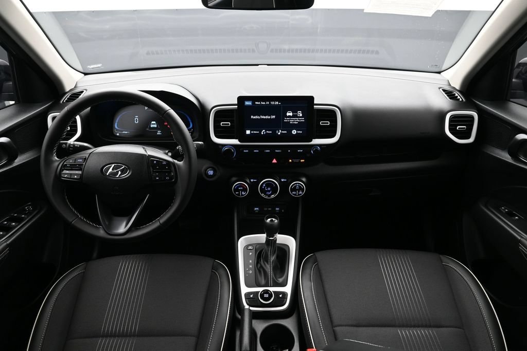 2026 Hyundai Venue SEL - Photo 13