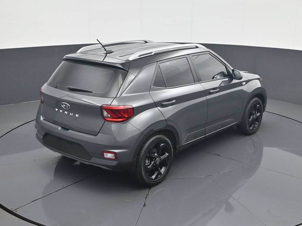 2026 Hyundai Venue SEL - Photo 18