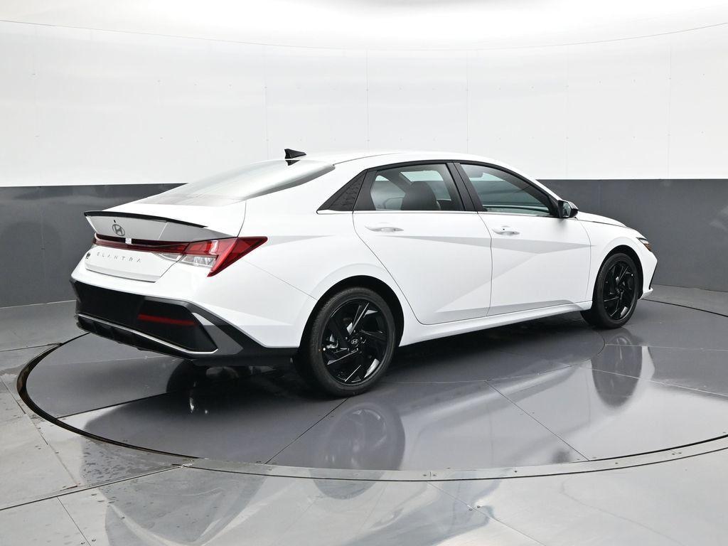 New 2026 Hyundai Elantra SEL Sport Sedan