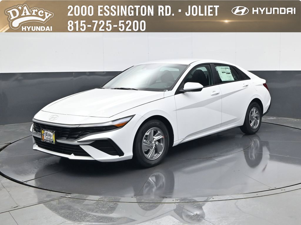 New 2026 Hyundai Elantra SE Sedan