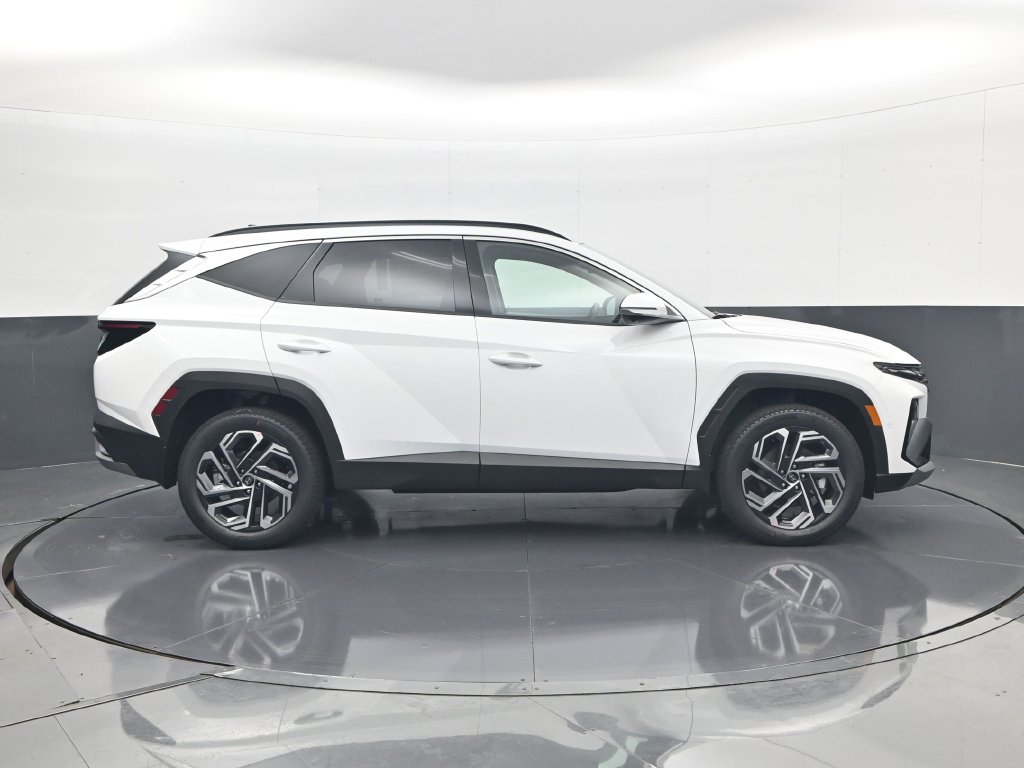 New 2026 Hyundai Tucson Limited AWD SUV