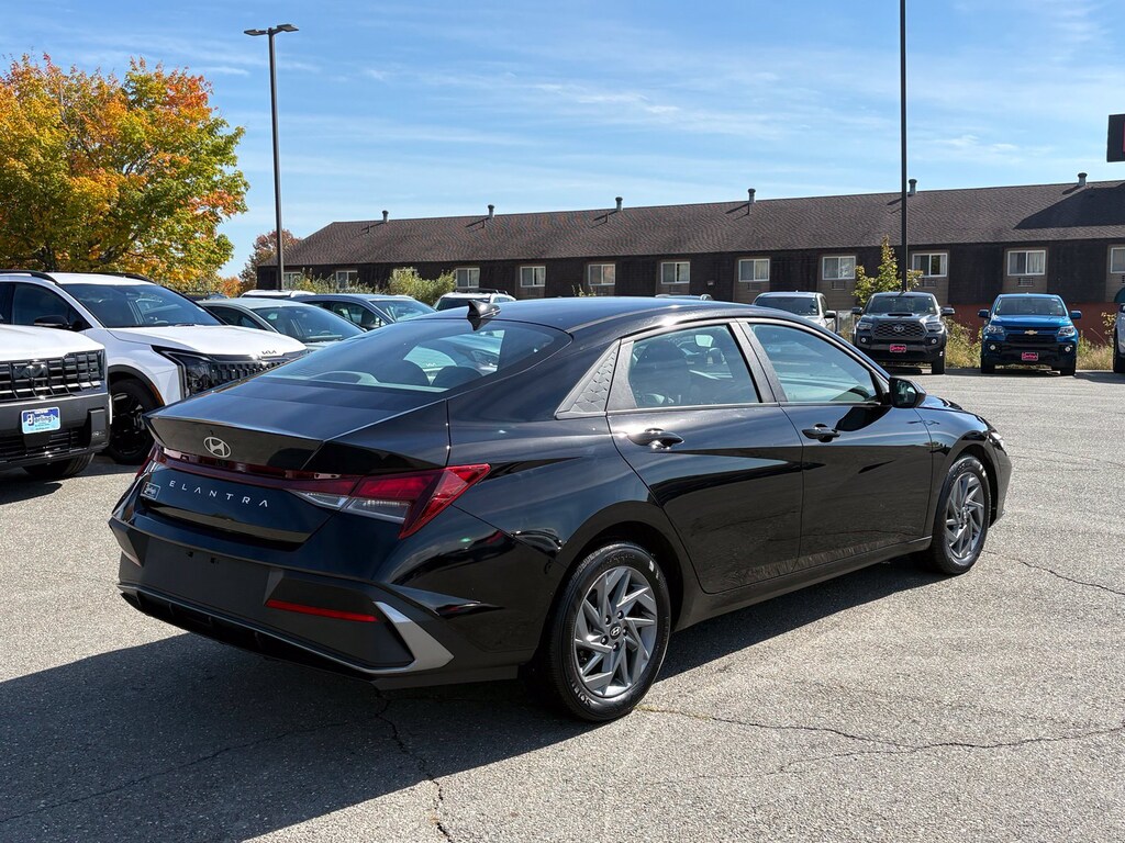 Certified 2024 Hyundai Elantra SEL Sedan